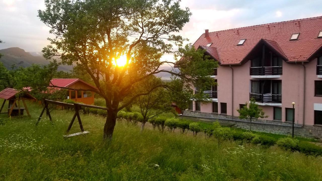 Hotel Sofia Bran  Exterior foto